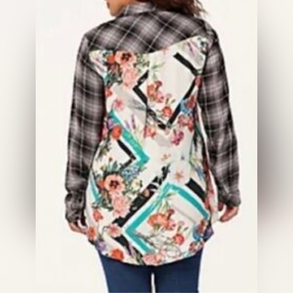 Tolani Collection Plaid Tunic Print Back, Black White Plaid Floral Geometric, S - Picture 3 of 12